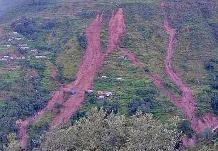 रामेछापमा पहिरोमा परी ११जना वेपत्ता,उद्धारकार्य जारी