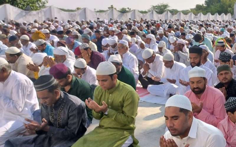मुस्लिम समुदायले आज इदपर्व मनाउँदै: देशैभरी सार्वजनिक विदा